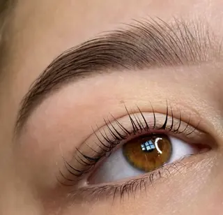 アイブロウ Laule’a 【まつげと眉毛サロン】所属・Laule’a / JURI♡のマツエク・マツパデザイン