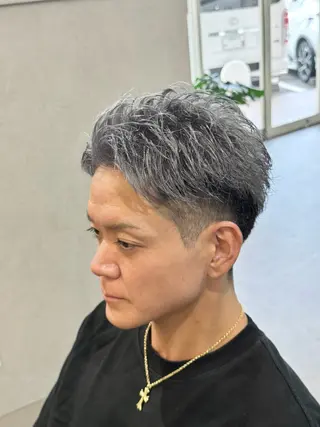 ショート カラー メンズ Salon de Qualia(サロンドクオリア)所属・杉下　涼/ハイトーン /髪質改善/パーマのヘアスタイル