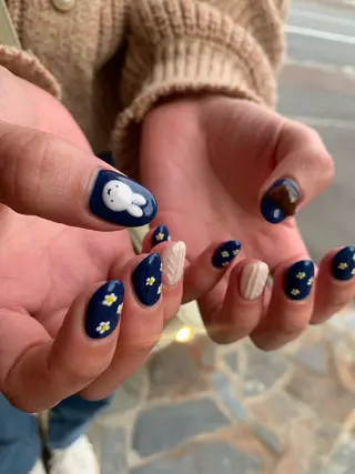 ネイル 中野 茅緩のネイルデザイン