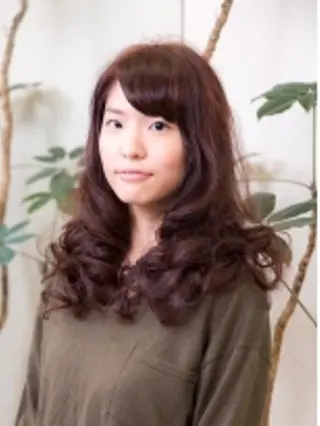 セミロング カラー パーマ 香川 裕基のヘアスタイル