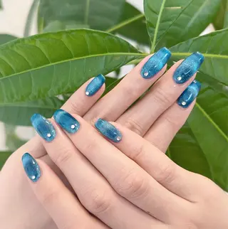 ネイル red veil所属・KANA ネイルのネイルデザイン