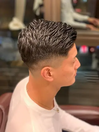 ショート HIRO銀座　バーバーショップ丸の内所属・ヒロ銀座 林のヘアスタイル