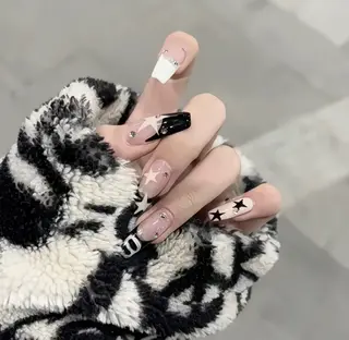 ネイル 🤩 Yuliaユリアのネイルデザイン