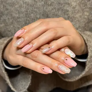 ネイル A. Hashimotoのネイルデザイン