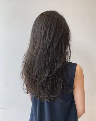 ロング レイヤー/顔周り カット/松岡 祥利のヘアスタイル