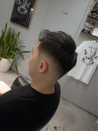 ショート パーマ メンズ INTRO SHIBUYA by Fi-Ne所属・💈メンズフェード 特化DAIYA💈のヘアスタイル