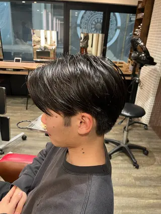 メンズ L’Aube ami所属・佐野 拓海のヘアスタイル