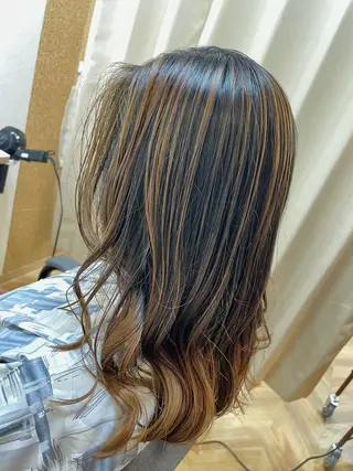 ミディアム カラー TELA HAIR 大網店所属・TELAHAIRマネ ージャー島袋昂也のヘアスタイル
