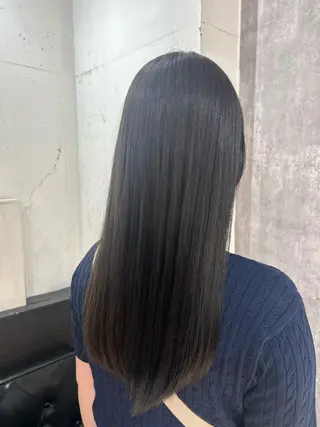 カラー 安藤 ひなたのヘアスタイル