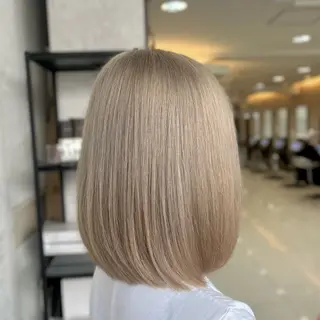 ミディアム 艶髪ブリーチカラー 💗manaka💗のヘアスタイル