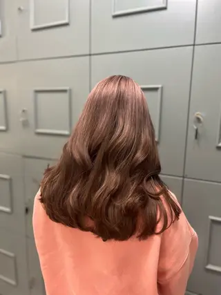カラー G.O.A.T hair所属・Karen ✂︎GOAThairのヘアスタイル