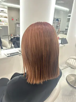 ミディアム あやめ🪽 オリーブ/ハイトーンのヘアスタイル