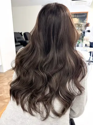 ショート カラー 小顔ボブ jilblanカホのヘアスタイル