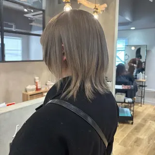 ミディアム まつい みるのヘアスタイル