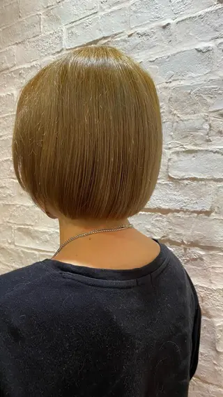 ショート 中村 友香のヘアスタイル