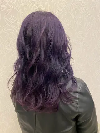 セミロング カラー スパイキーショート パーマ　具志堅　太志のヘアスタイル