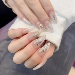 ネイル AngelChris ビューティーサロンのネイルデザイン