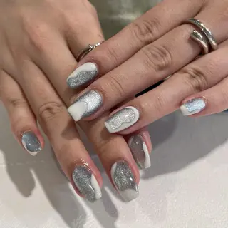 ネイル 鈴木 里奈のネイルデザイン