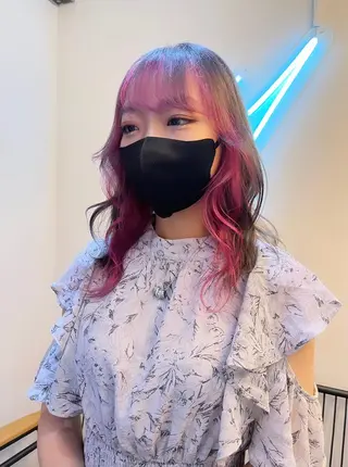 セミロング カラー ハイトーンカラー 🦋yuri🦋のヘアスタイル