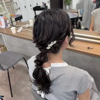 セミロング ヘアアレンジ JUNSHIN🦋 ヘアセット／カラーのヘアスタイル