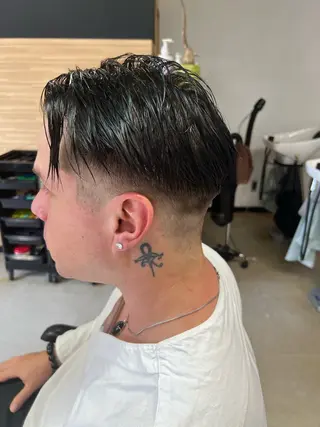 ショート 古川　イノアカラー 京汰　六本松のヘアスタイル