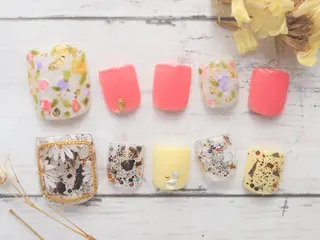 ネイル へぜリヒ ·もものネイルデザイン