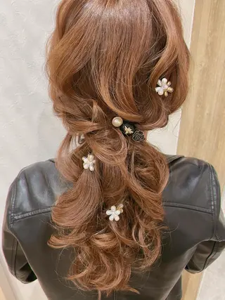 ロング ヘアアレンジ 【カメレオン】 上村 祥子のヘアスタイル