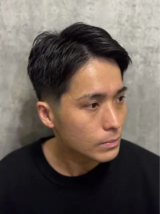 ショート ヒロ銀座バーバーショップ東京駅丸の内店所属・對馬 虎太郎のヘアスタイル