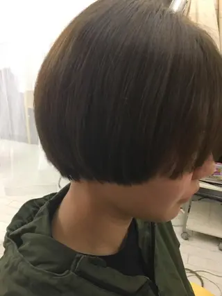 ショート カラー CRADLE Takeuchiのヘアスタイル