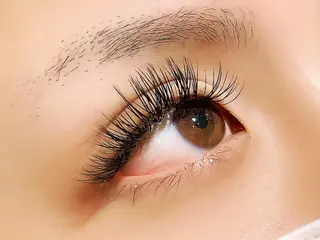 マツエク・マツパ YELLIO所属・YELLIO (エーリオ)のマツエク・マツパデザイン