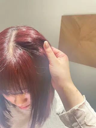 ミディアム カラー イヌマル アユ / Fier umedaのヘアスタイル