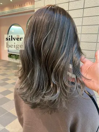 ミディアム カラー miiia lash所属・miiia lashのマツエク・マツパデザイン