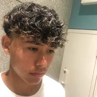 ショート パーマ メンズ 🌈艶カラー× メンズパーマ永埜🌈のヘアスタイル