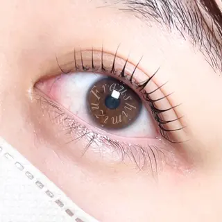 マツエク・マツパ Frau eyelash&eyebrow所属・Frau 清水のマツエク・マツパデザイン