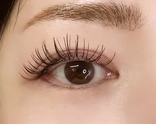 マツエク・マツパ na2nails&eye salon【ナツネイルズ&アイサロン】所属・eyelist Yのマツエク・マツパデザイン