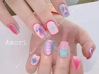 ネイル XIXI 🦁のネイルデザイン