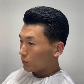 ショート Taka【バーバー /フェードカット】のヘアスタイル