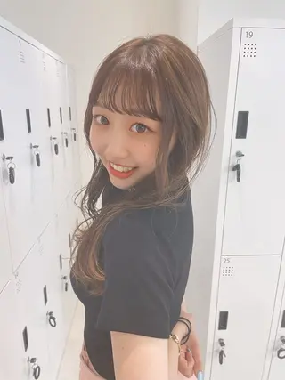 ロング 似合わせカットが 得意な美容師のヘアスタイル