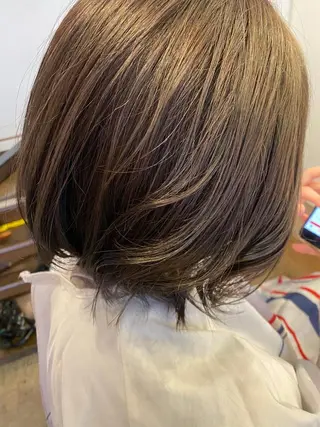 ミディアム わかばやし ゆうこのヘアスタイル