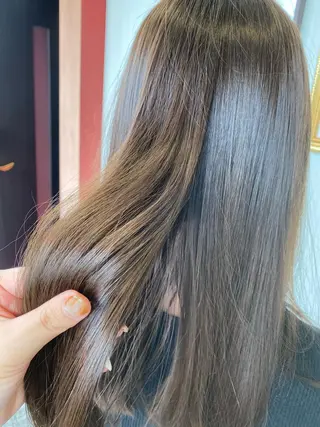 セミロング カラー ヤマグチ ナツキのヘアスタイル