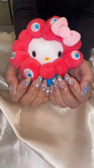 ネイル la vie  Luire所属・la vie Luire ｱｽｶのネイルデザイン