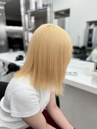 ミディアム カラー 透明感ハイトーン☁️ 斗和🫧天神のヘアスタイル