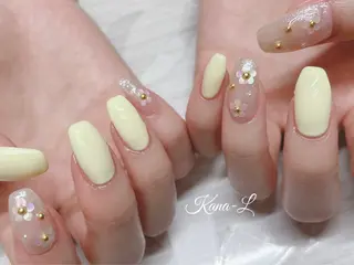 ネイル 芦辺 香奈のネイルデザイン