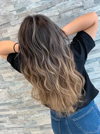 ロング カラー カラーと言ったら SAWARAのヘアスタイル