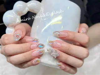 ネイル Amira アイラッシュのマツエク・マツパデザイン