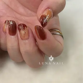 ネイル アトリエ　ミモザ所属・いまむら あかりのネイルデザイン