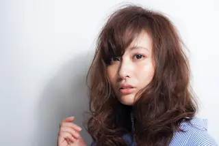 ロング カラー RESBORN所属・長岡 大偉のヘアスタイル