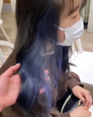 ロング カラー Eliss 堀江所属・暖色カラー🎀 門内 梨真のヘアスタイル