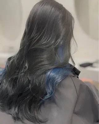 ロング カラー 森貝 洋亮のヘアスタイル