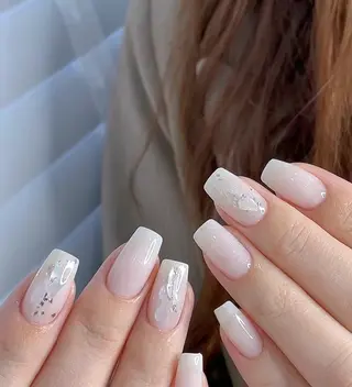 ネイル Ui_Amor (パラジェル)のネイルデザイン